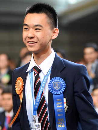 Raymond Wang, winner of Intel International Science Fair, received the XX award, carrying a cash prize of U.S. $75,000.